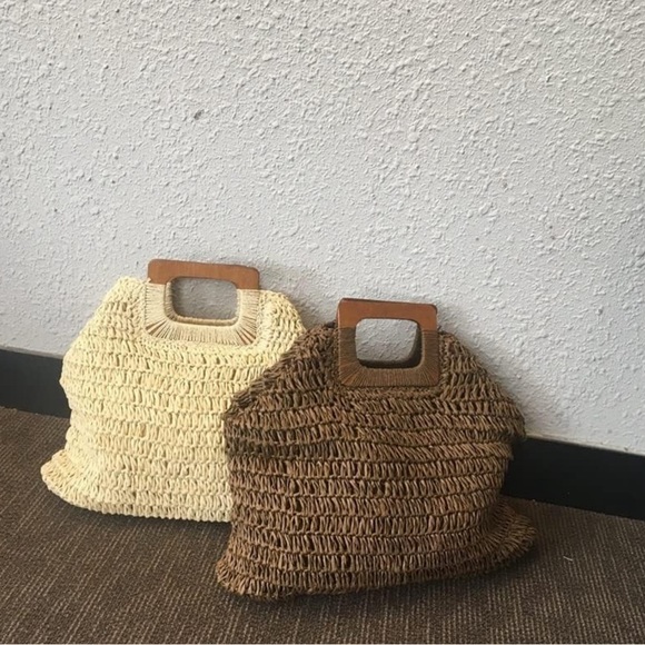 Rattan Woven Round Tassel Handbag - Picture 8 of 9
